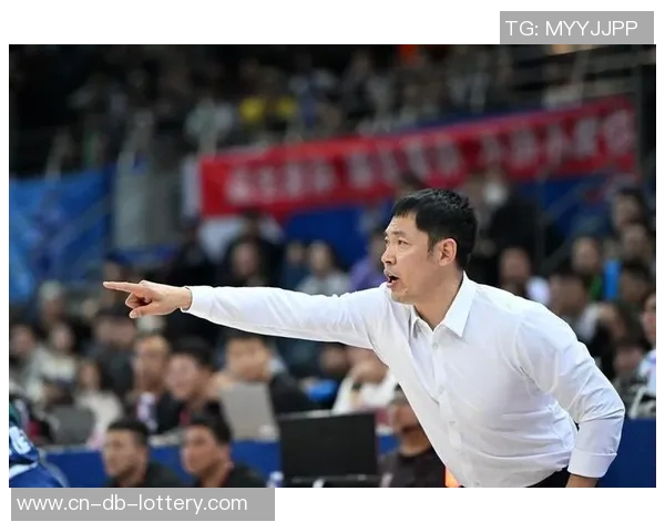 北控篮球队宣布闵鹿蕾辞职张庆鹏正式接任主教练一职